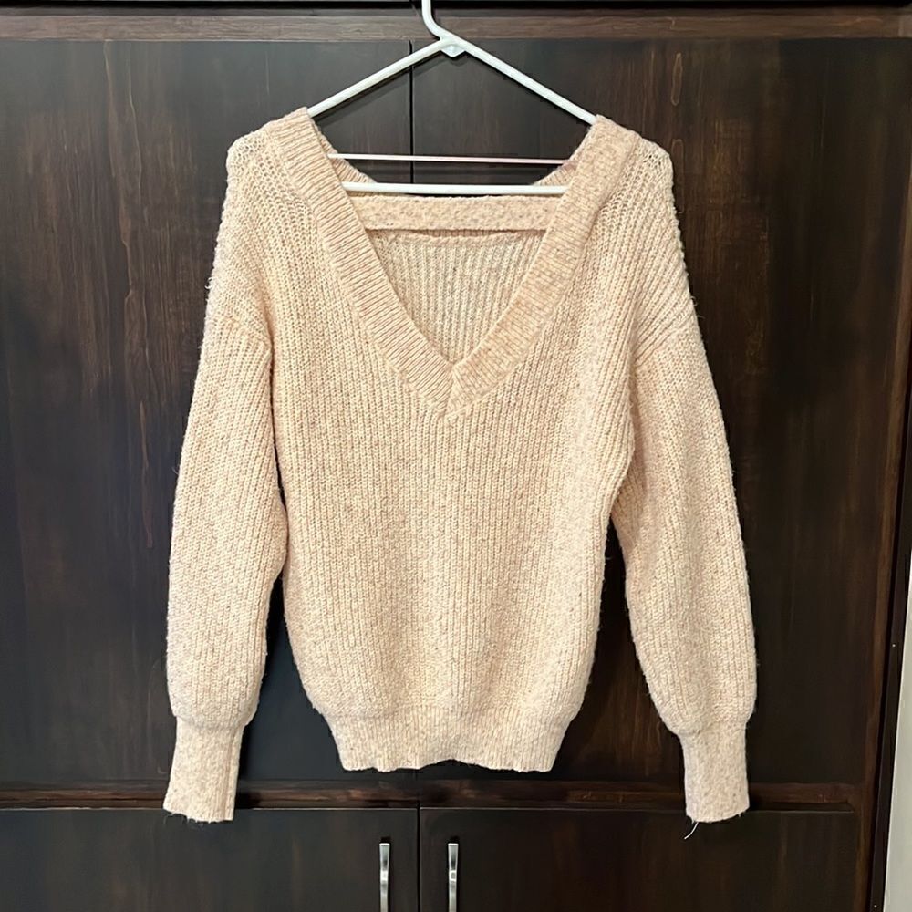 Hem & Thread Pink Sweater‎ - Picture 2 of 4